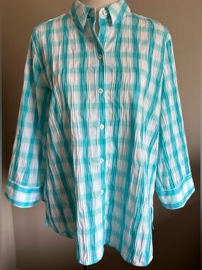 Foxcroft NYC Turquoise & White Gingham Seersucker-Inpired Shirt - Like New